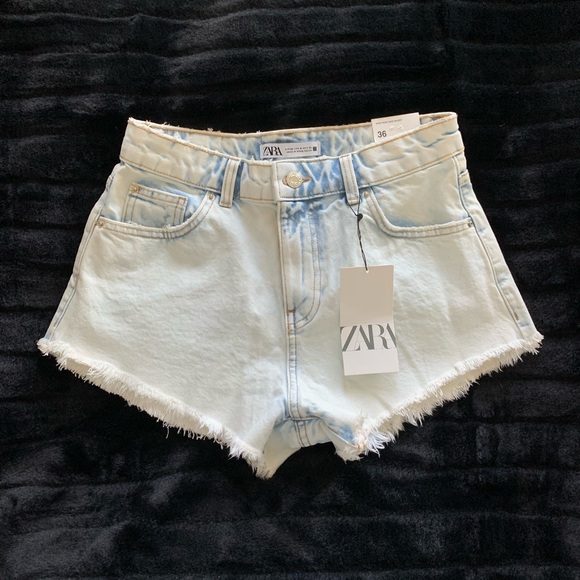 Never Worn High Rise Dad Shorts ✨ - Picture 1 of 4